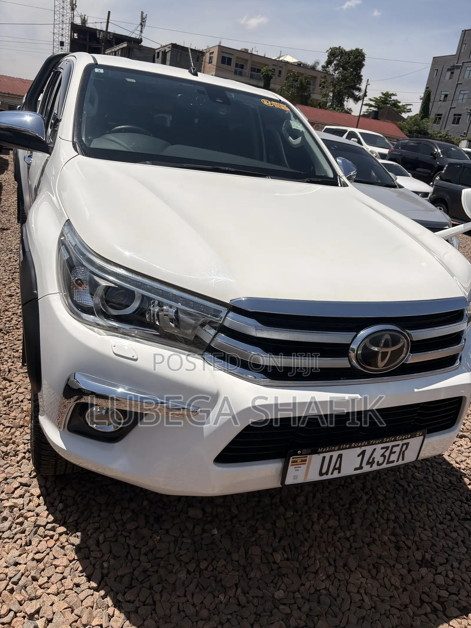 Toyota Hilux Revo Double Cab Deisel 2.4 AWD 2018 White