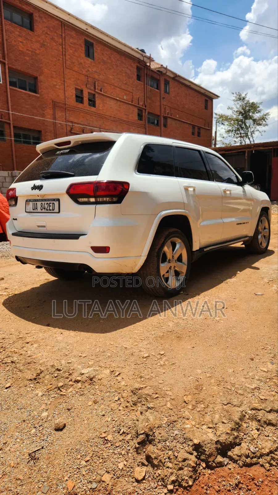 Jeep Cherokee Sport 4dr SUV (2.4L 4cyl 9A) 2015 White