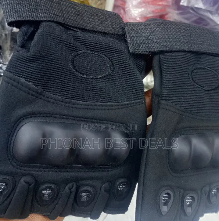 Sports Gear Gloves