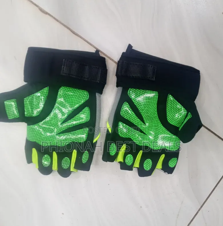 Sports Gear Gloves