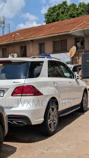 Mercedes-Benz GLE-Class GLE 350d 4MATIC 2018 White