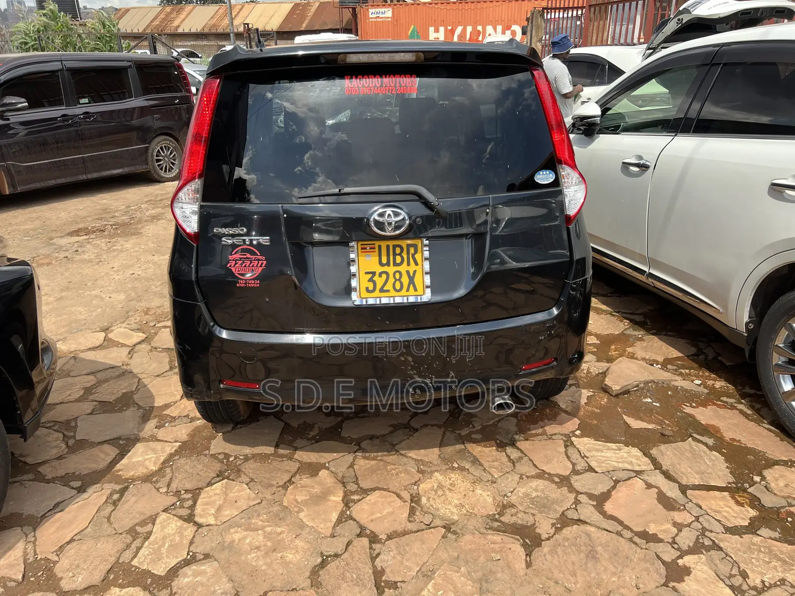 Toyota Passo Sette 1.5 FWD 2009 Black