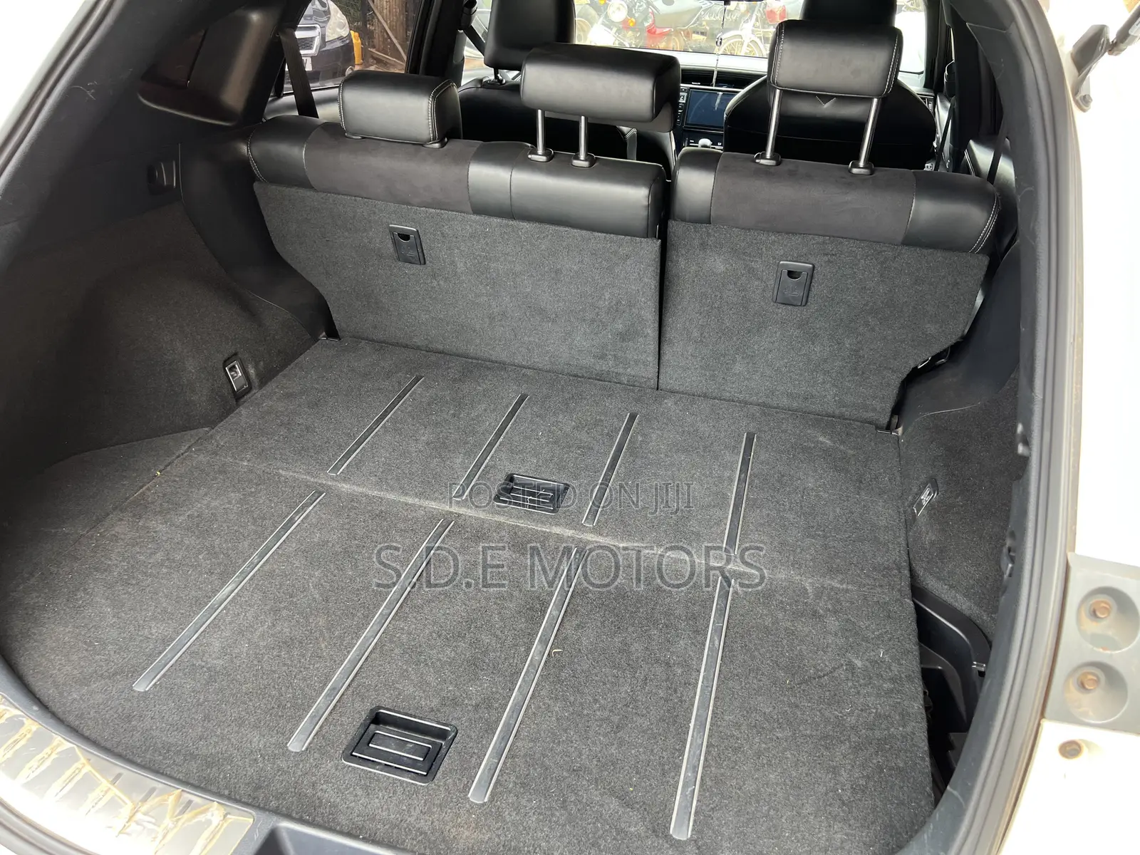 Toyota Harrier 2.0 2016 White