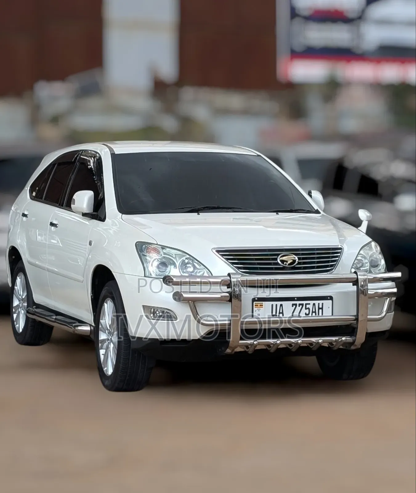 Toyota Harrier 2.4 2011 Off white