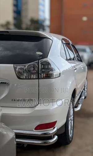 Toyota Harrier 2.4 2011 Off white