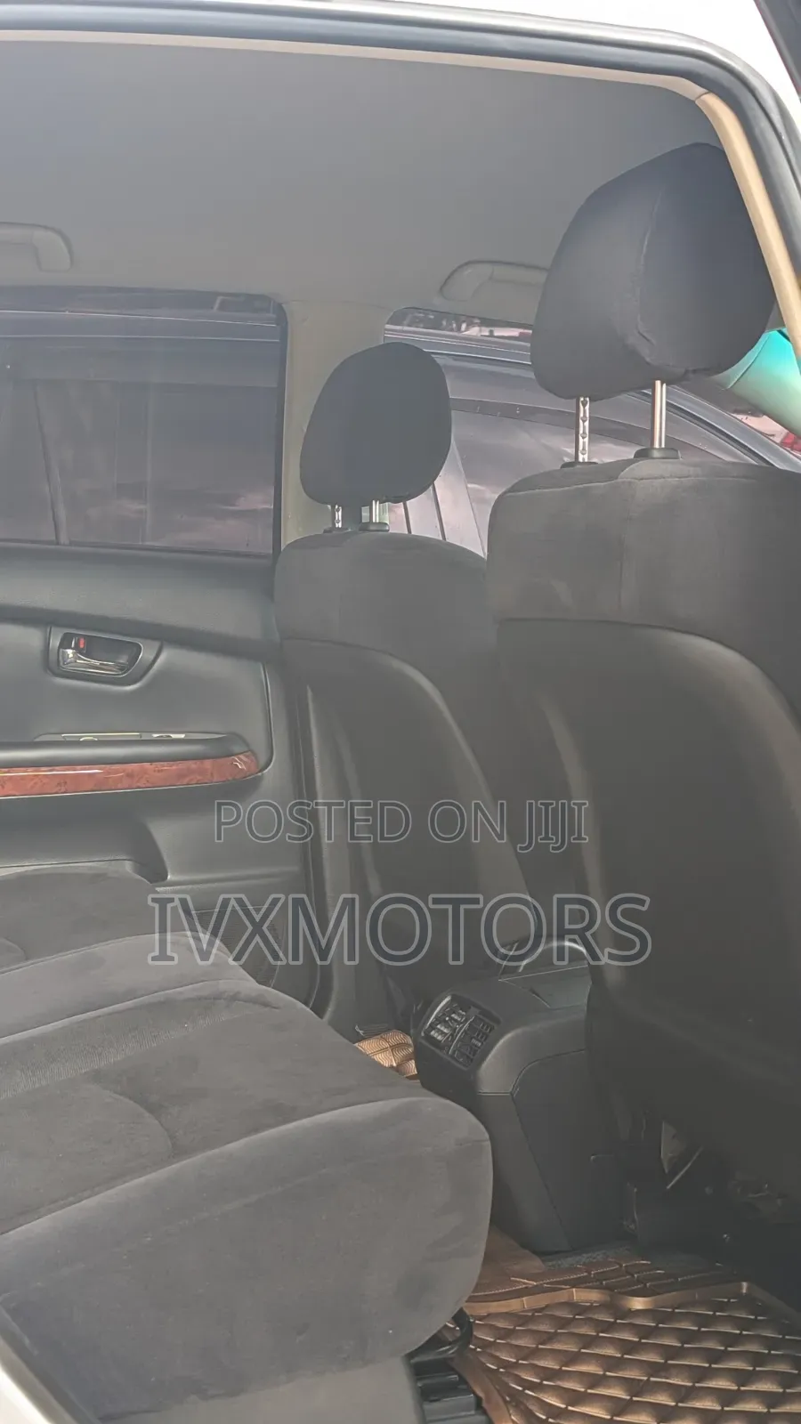 Toyota Harrier 2.4 2011 Off white