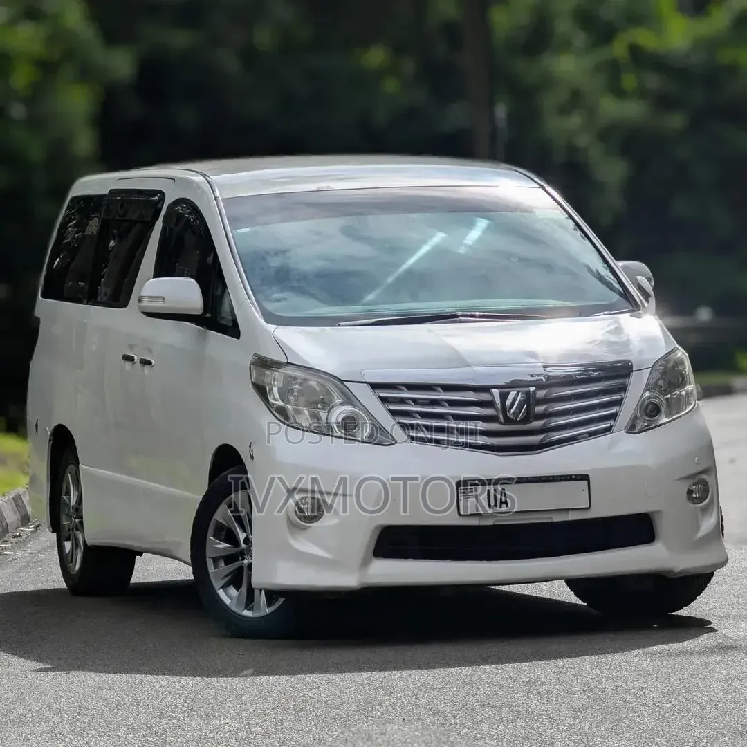 Toyota Alphard 2.4 Petrol FWD 2011 White
