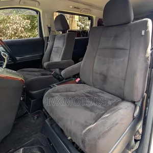 Toyota Alphard 2.4 Petrol FWD 2011 White