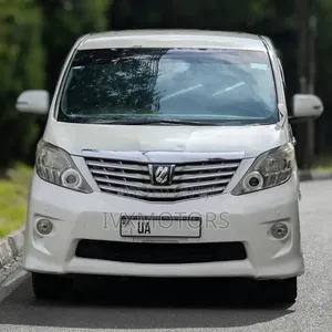Toyota Alphard 2.4 Petrol FWD 2011 White