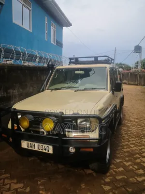 Toyota Land Cruiser 70 1994 Beige