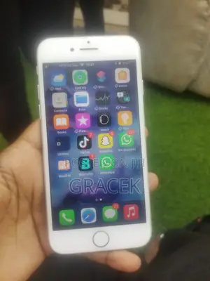 Apple iPhone 7 32 GB Gray