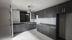 3bdrm Apartment in Kabalagala, Central Division for rent