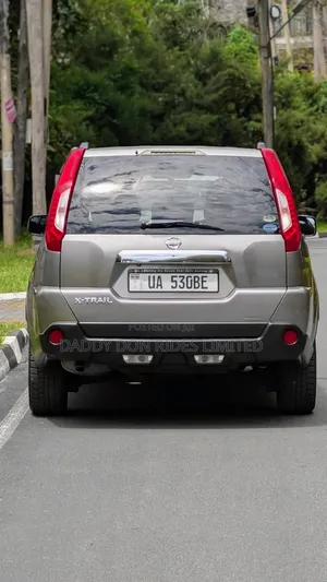 Nissan X-Trail 2011 Gray