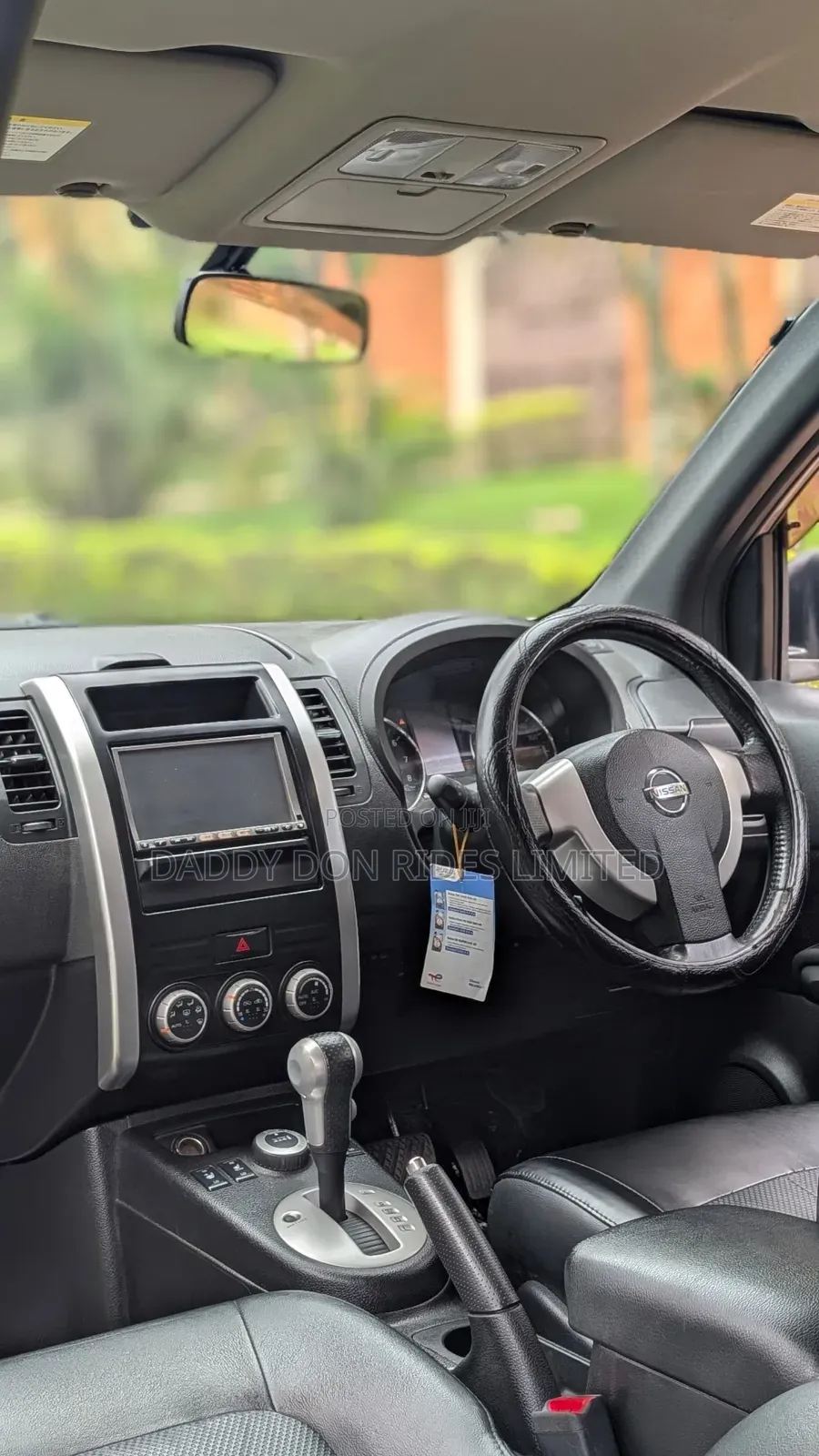 Nissan X-Trail 2011 Gray
