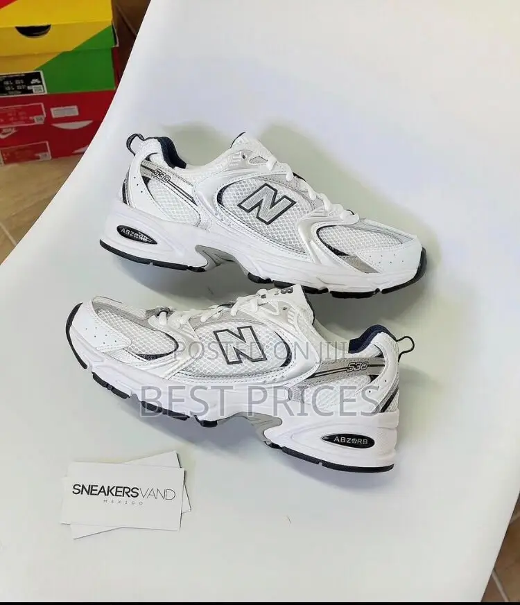 White & Silver Mesh Sneakers – Black Detail