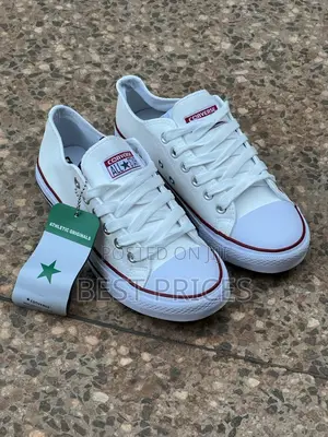 White Low-Top Sneakers – Burgundy Trim