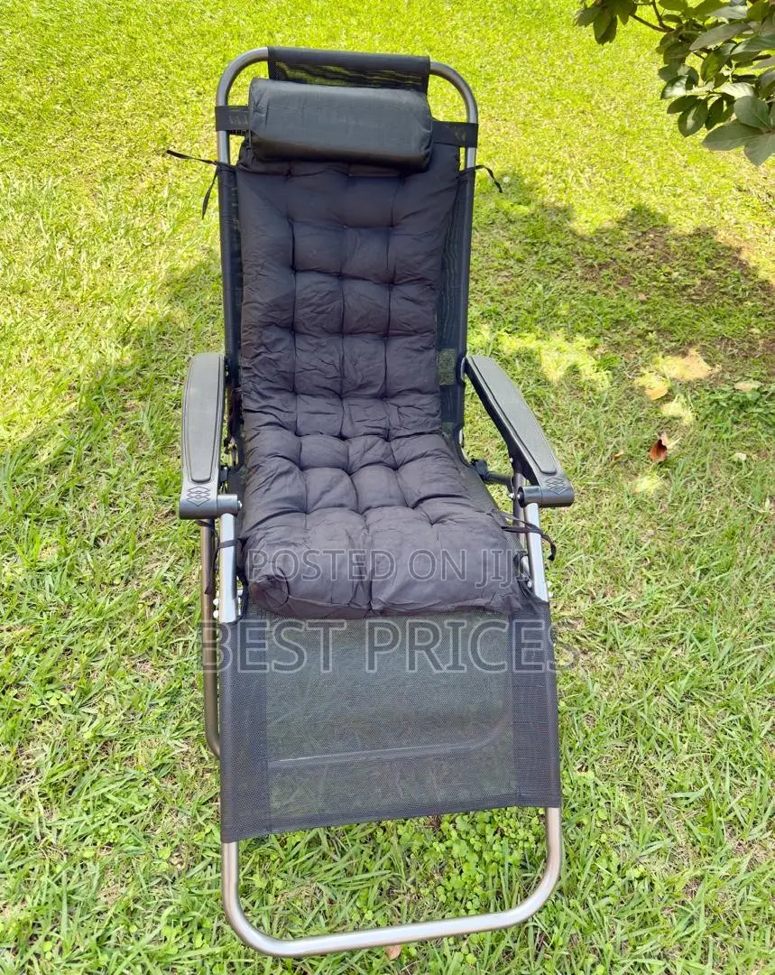 Reclining Outdoor Lounge Chairs