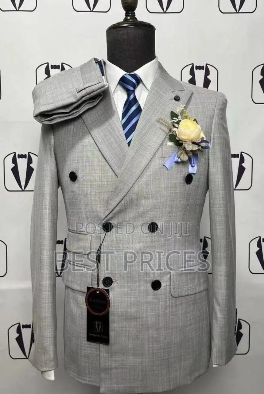 Men's Light Grey Double-Breasted Suit
