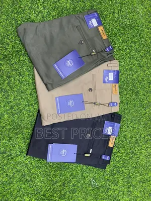 Men's Khaki Pants - Olive Green