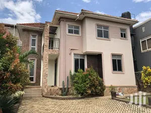 Kiira New Style Home in Tarmacked Neighborhood for Sell