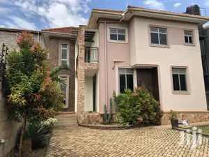 Kiira New Style Home in Tarmacked Neighborhood for Sell