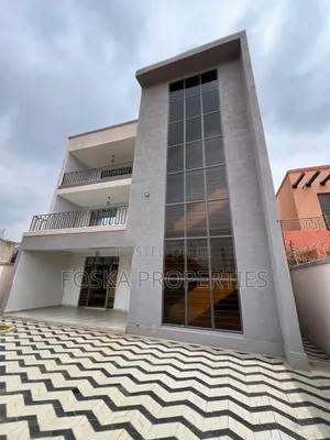 3bdrm Duplex in Makindye Estate, Central Division for rent
