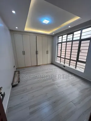 3bdrm Duplex in Makindye Estate, Central Division for rent