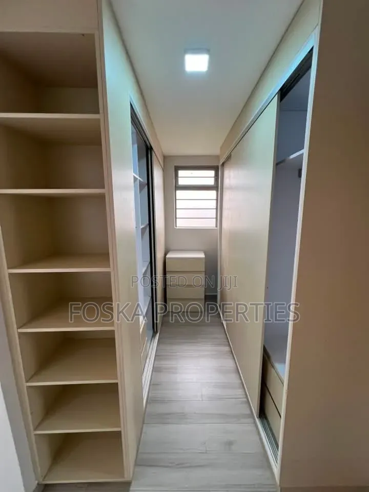3bdrm Duplex in Makindye Estate, Central Division for rent