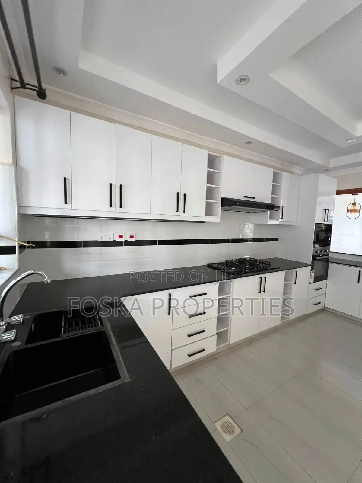 4bdrm Duplex in Kansanga, Central Division for rent