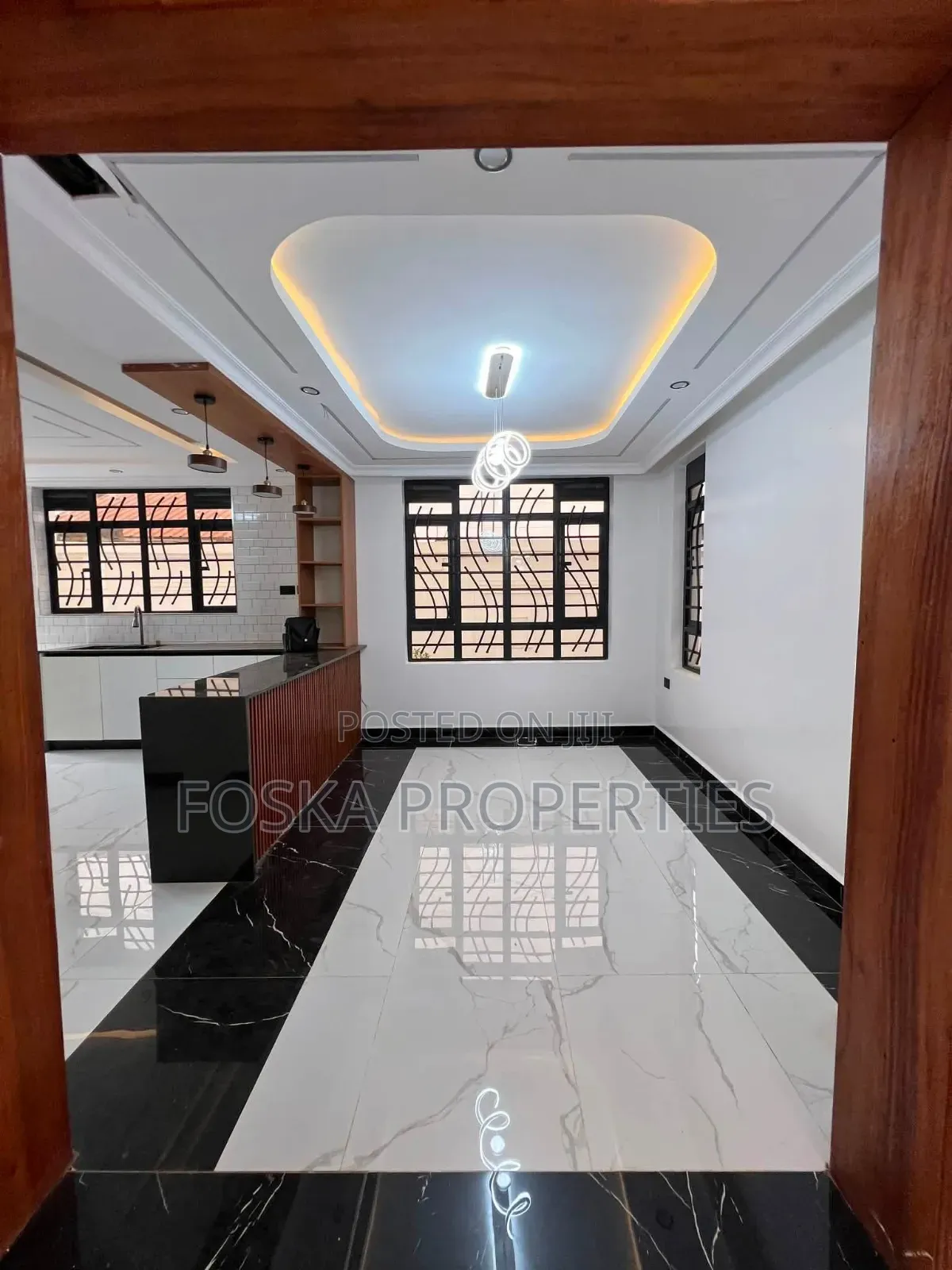 4bdrm Duplex in Kansanga, Central Division for rent