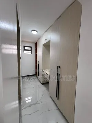 4bdrm Duplex in Kansanga, Central Division for rent