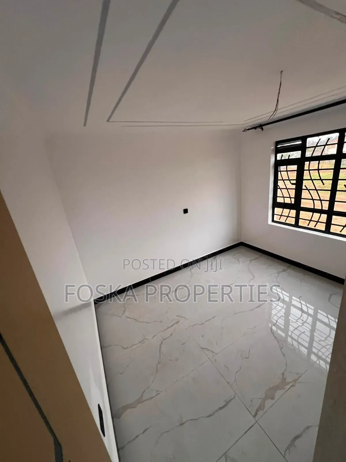 4bdrm Duplex in Kansanga, Central Division for rent