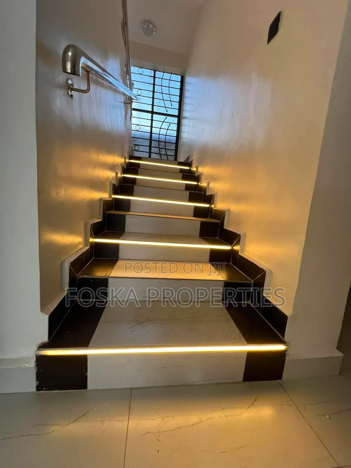 4bdrm Duplex in Kansanga, Central Division for rent