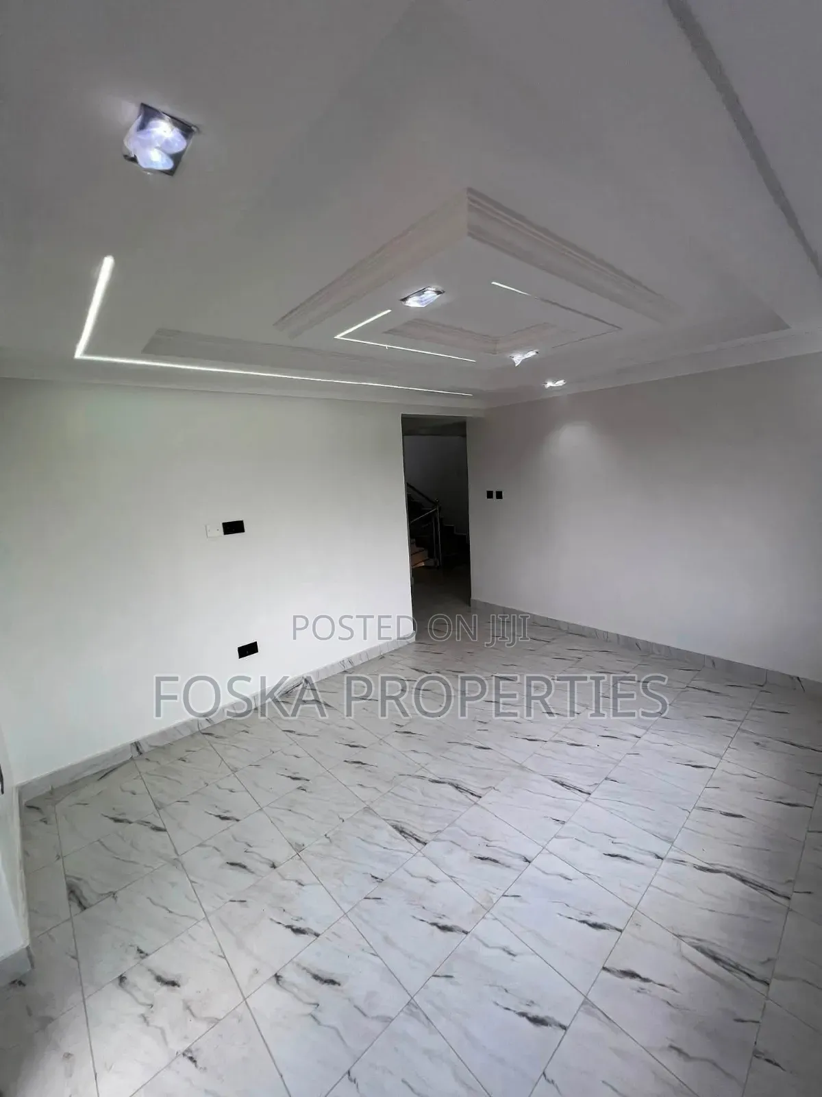 4bdrm Duplex in Kansanga, Central Division for rent