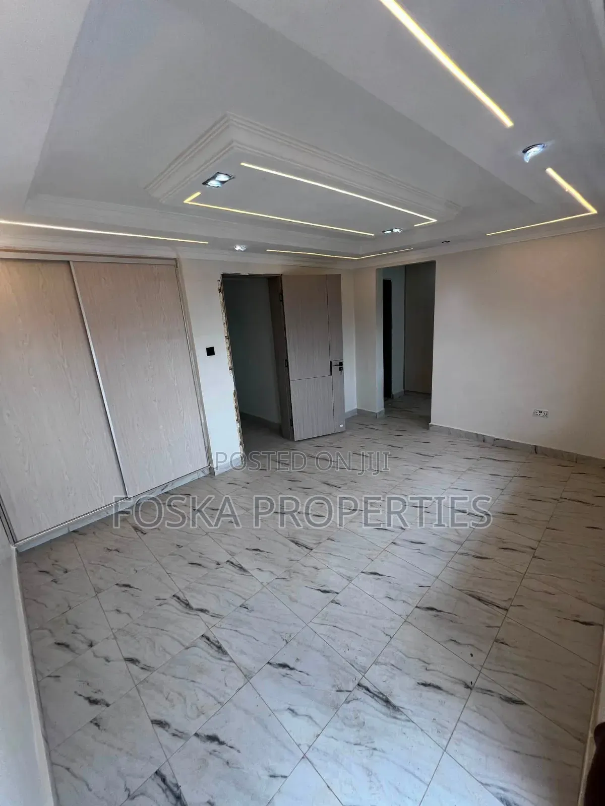 4bdrm Duplex in Kansanga, Central Division for rent