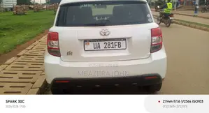 Toyota IST 2012 Pearl