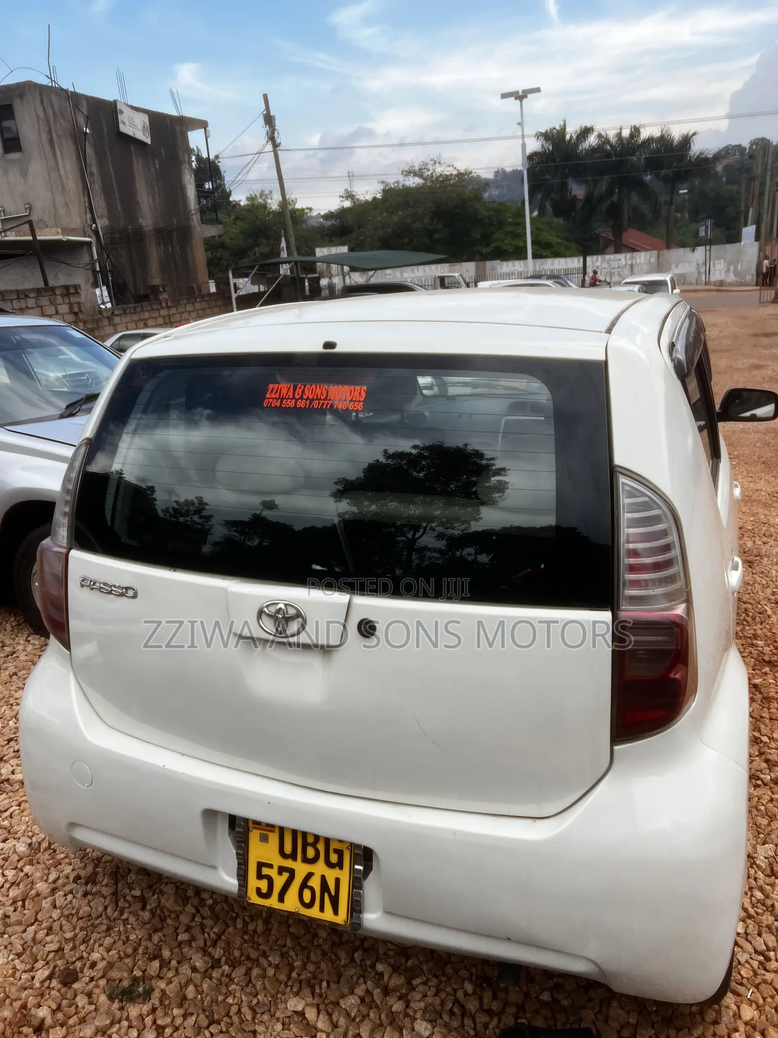 Toyota Passo 1.0 FWD 2009 White