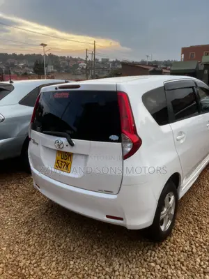 Toyota Passo Sette 2011 White