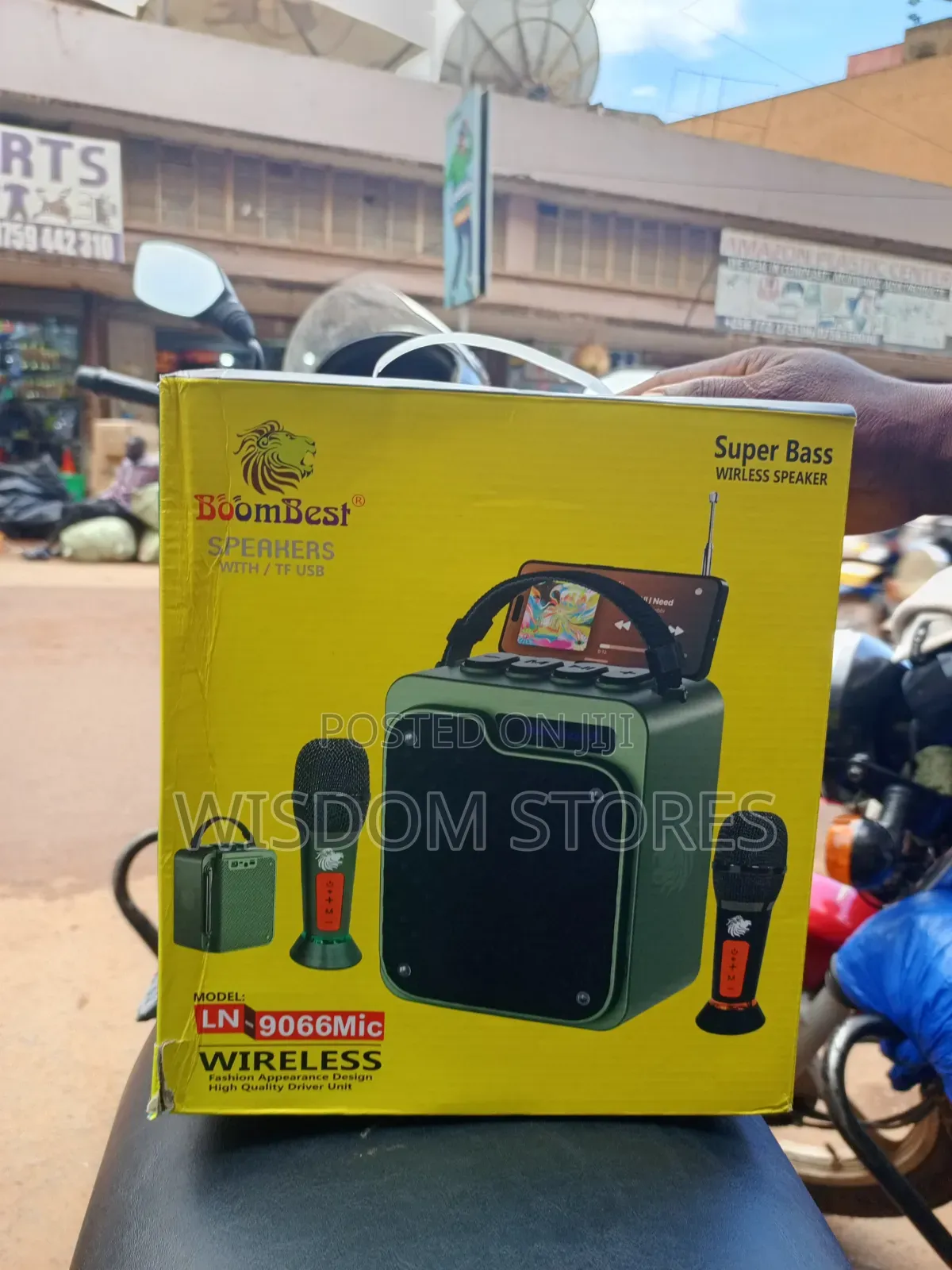 BoomBest LN-9066Mic Super Bass Wireless Speaker.