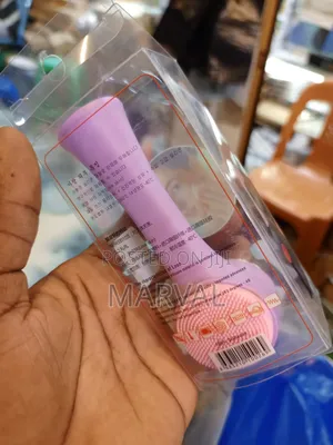 Double Cleansing Brush