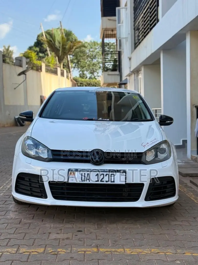 Volkswagen Golf R 5 Door 2012 White