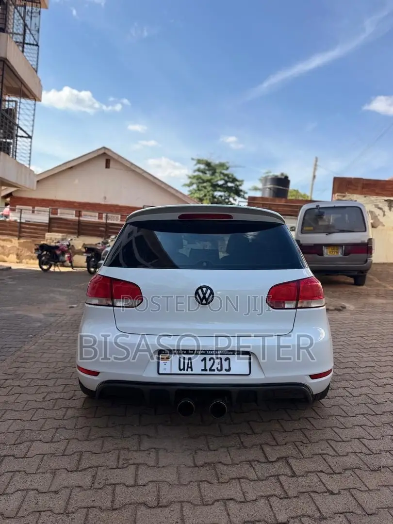 Volkswagen Golf R 5 Door 2012 White