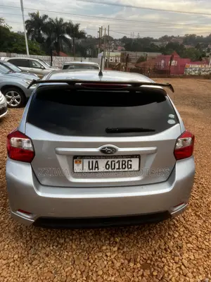 Subaru Impreza 2.0i AWD Hatchback 2016 Silver