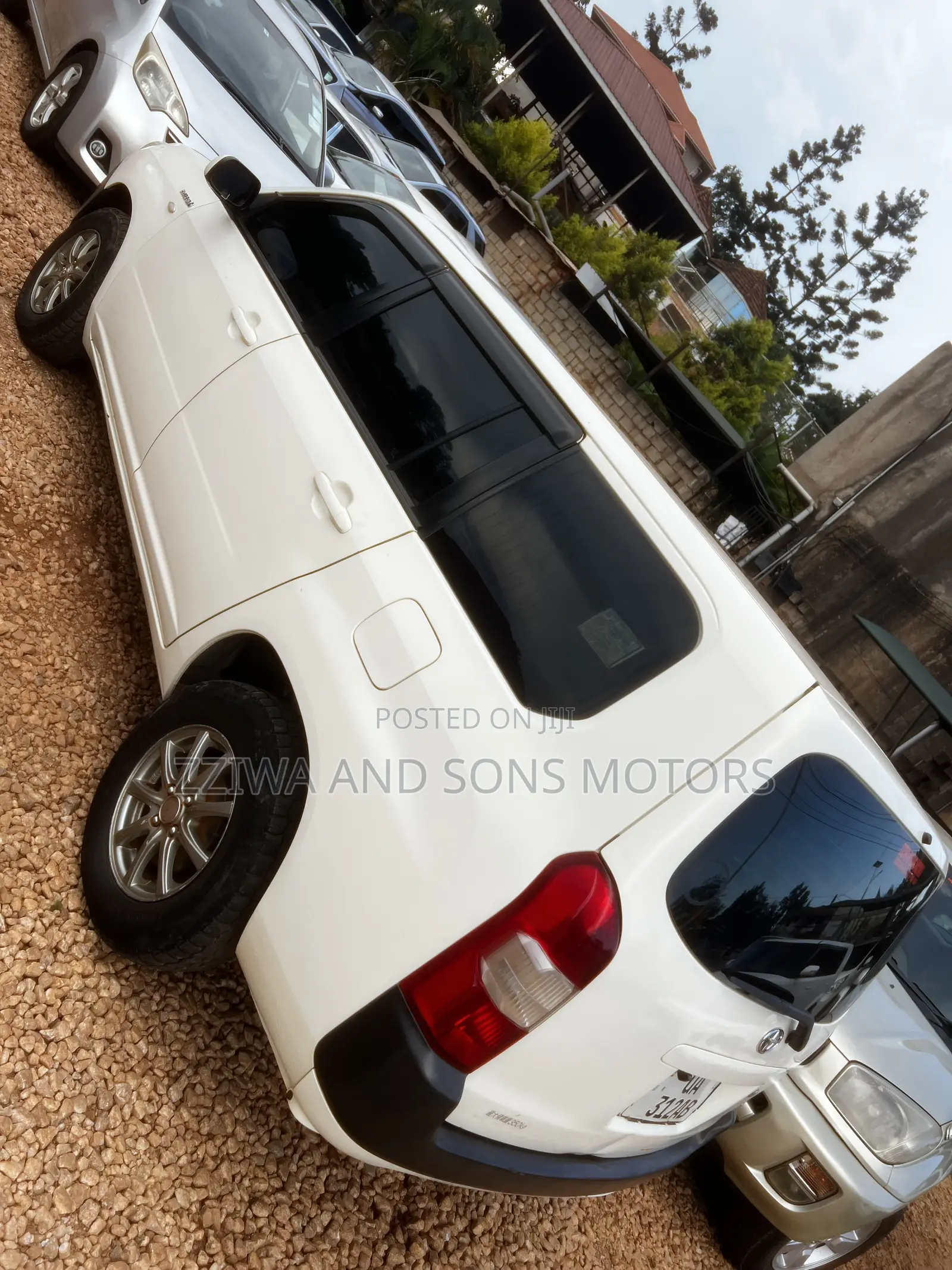 Toyota Probox 1.5 Hybrid F 2020 White