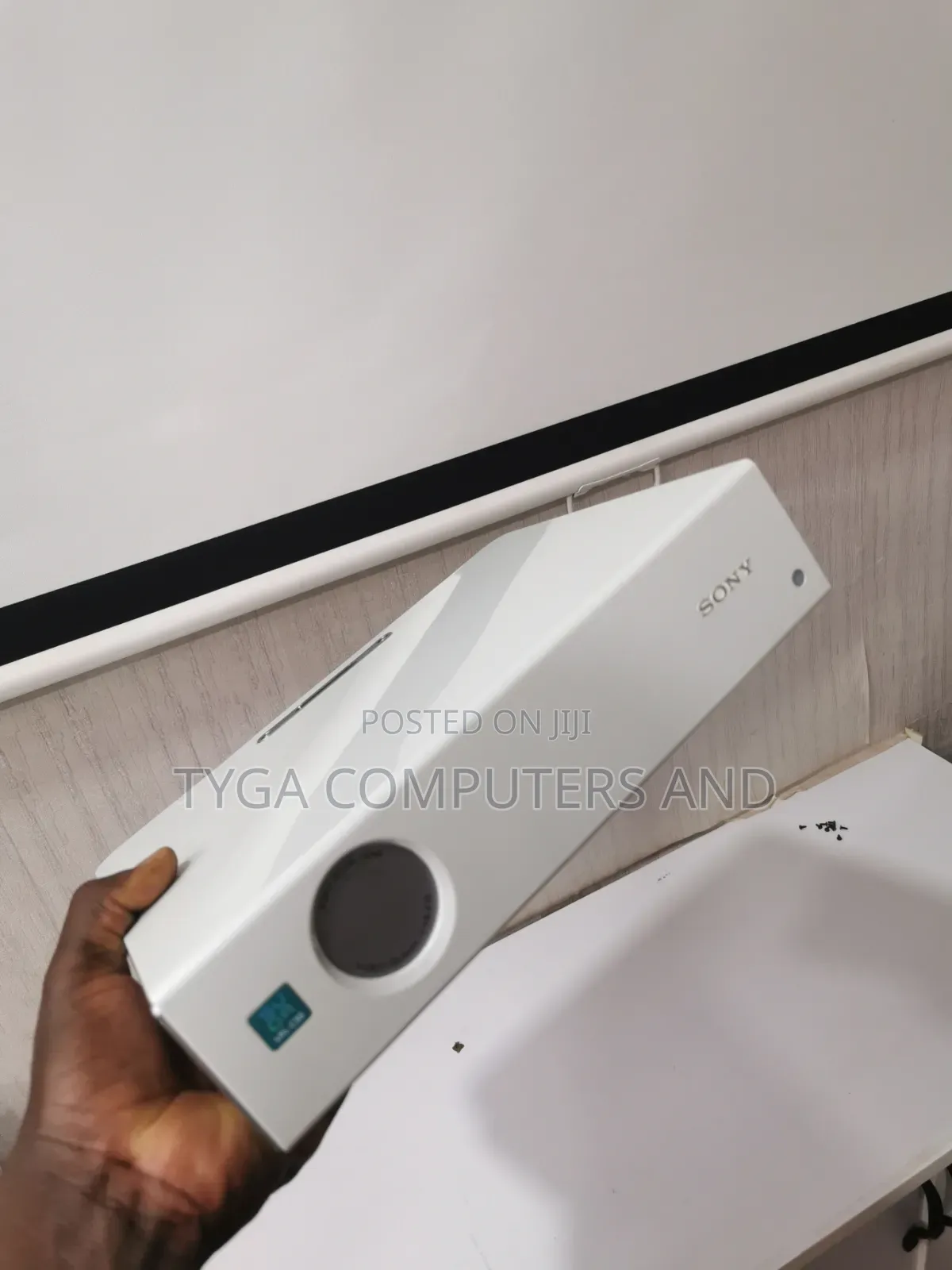 Sonny Projector