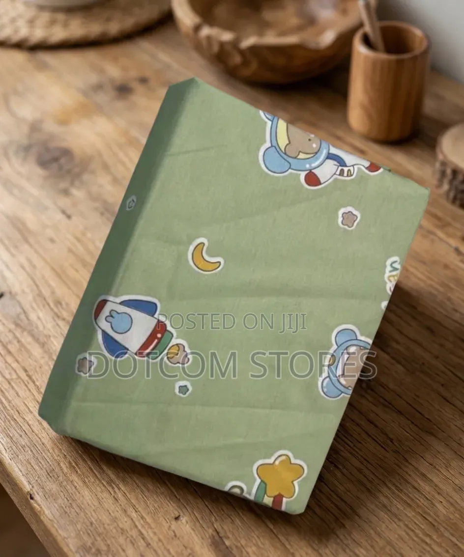 Folded Children's Cotton Fitted Bedsheet