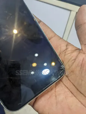 Apple iPhone XR 64 GB White