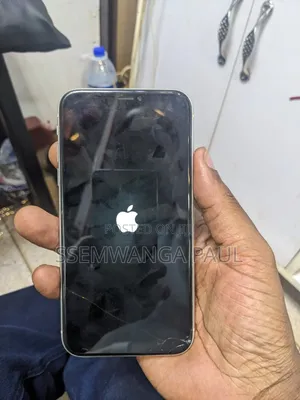 Apple iPhone XR 64 GB White