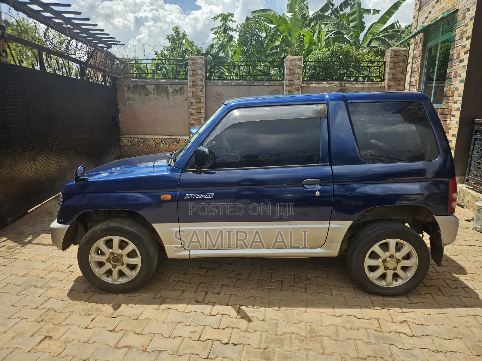 Mitsubishi Pajero 1996 Blue