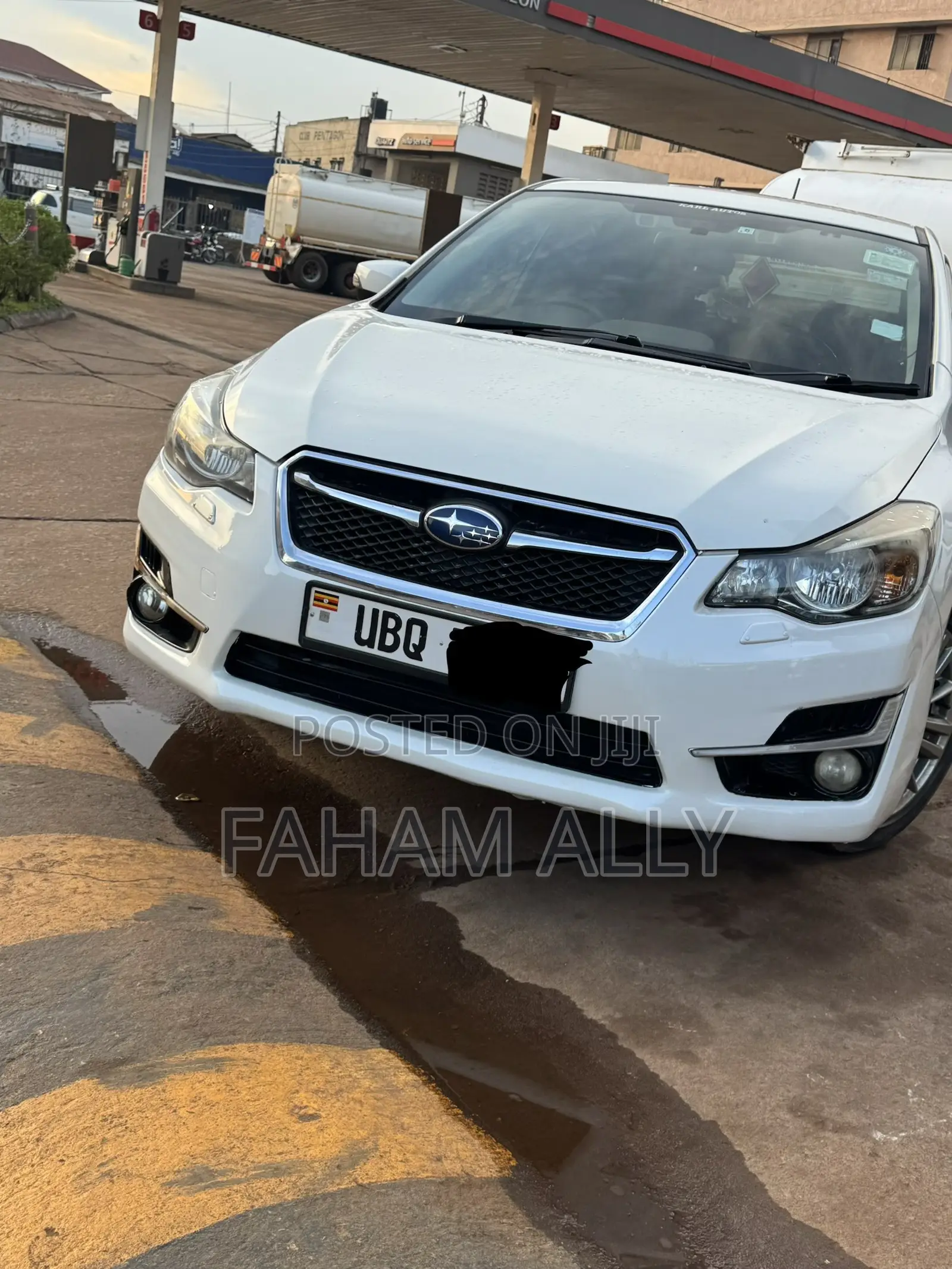 Subaru Impreza 2.0i Limited PZEV 4dr Hatchback AWD (2.0L 4cyl CVT) 2015
